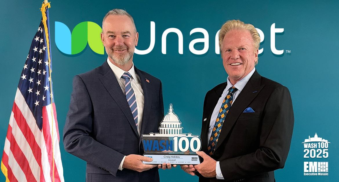Unanet CEO Craig Halliday handed the 2025 Wash100 Award by Executive Mosaic CEO Jim Garrettson