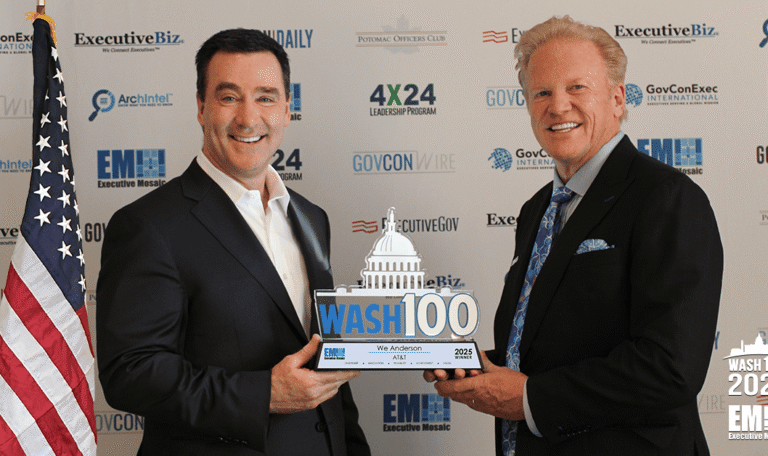 AT&T's Wes Anderson Accepts 2025 Wash100 Award From Executive Mosaic ...